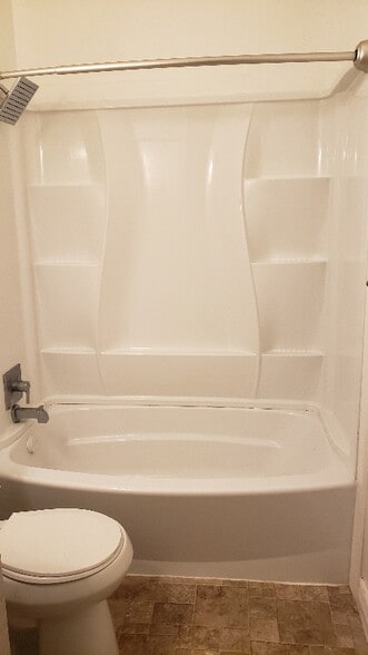 Building Photo - 8095 Twain Cir