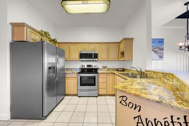 Building Photo - Fully furnished 3-Bedroom in The Plaza of Destin