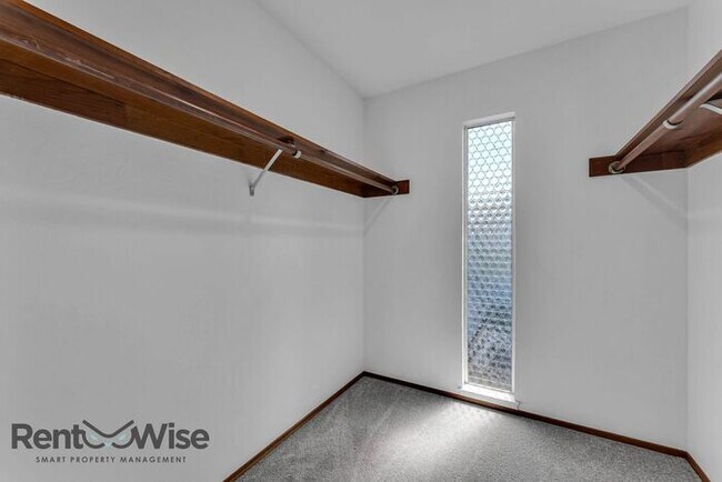 Building Photo - 1534 Whipple Ave