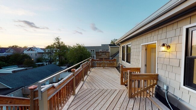 Building Photo - 5506 14th St Nw