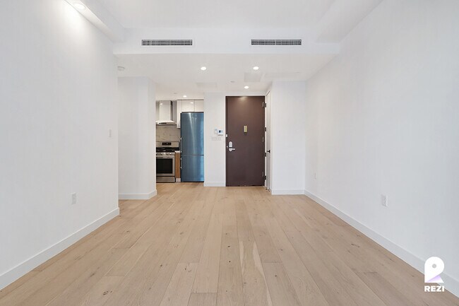 Building Photo - 148-37 88th Ave