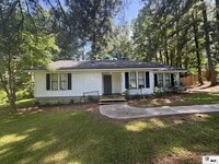 Building Photo - 3003 Lafourche Ave