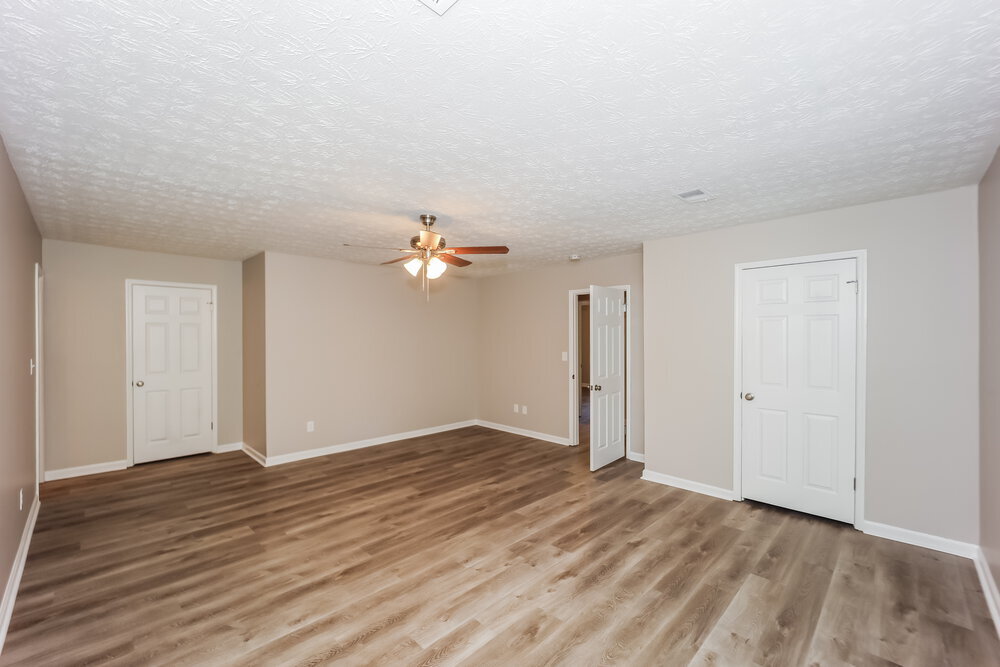 Building Photo - 6270 Beethoven Cir