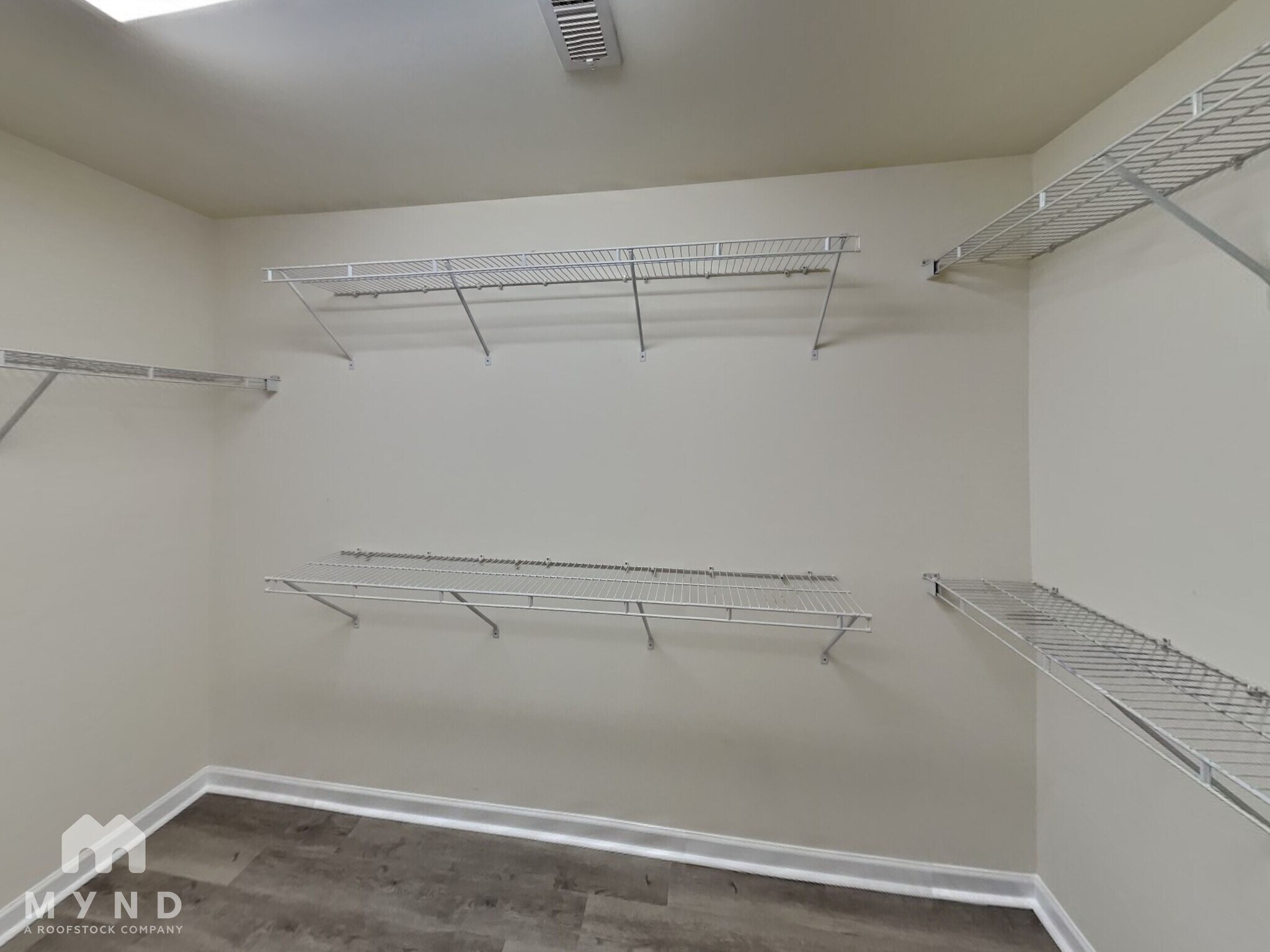 Building Photo - 11216 Cypress View Dr