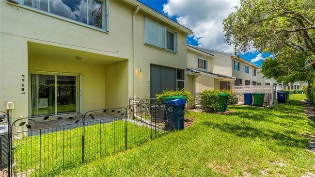 Building Photo - 9968 NW 57th Manor