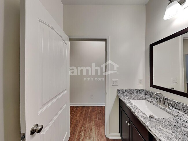 Building Photo - 3021 Golf Creek