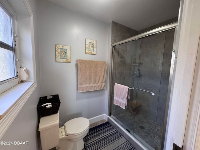 Building Photo - 24 Dolphin Ave