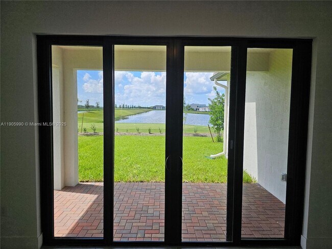 Building Photo - 5088 Nevola Ave