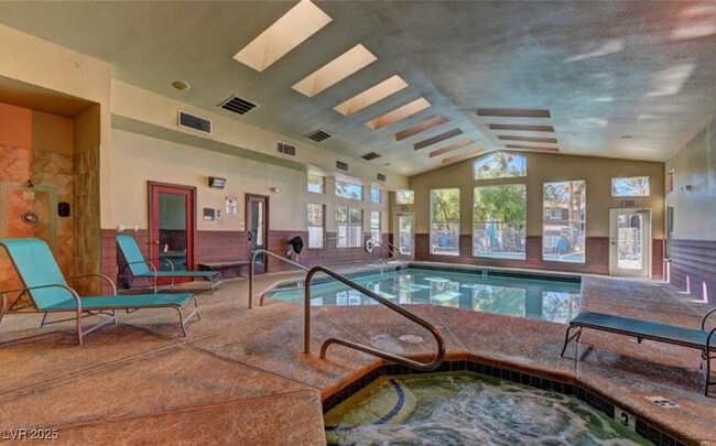 Building Photo - 2750 S Durango Dr