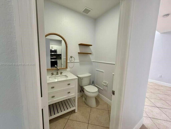 Building Photo - 922 NW 134th Ave