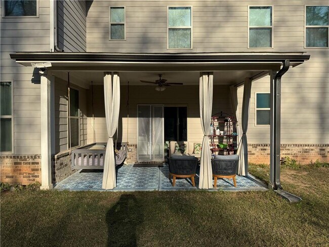 Building Photo - 437 Carmichael Cir