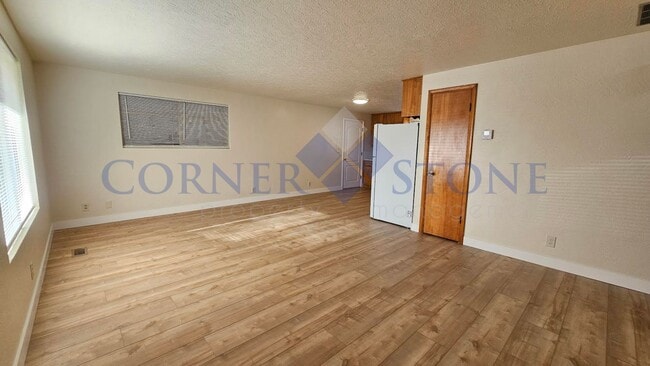 Building Photo - Fantastic Updated Home in Nampa!