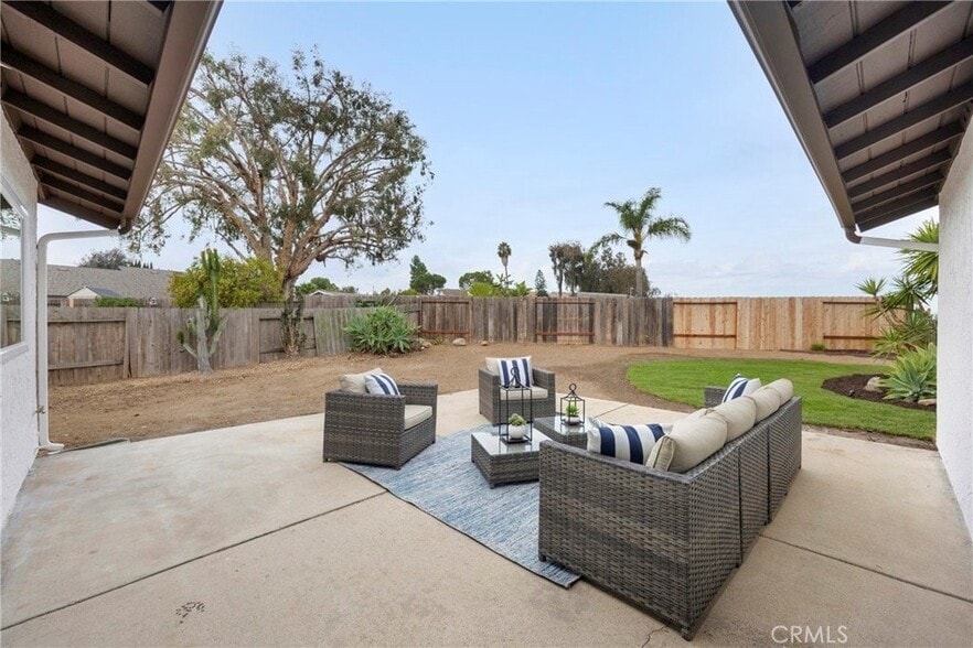 Building Photo - 1768 Henderson Ct