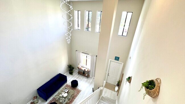 Building Photo - 2422 Venetian Way