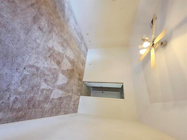 Building Photo - 651 Purple Sage Dr