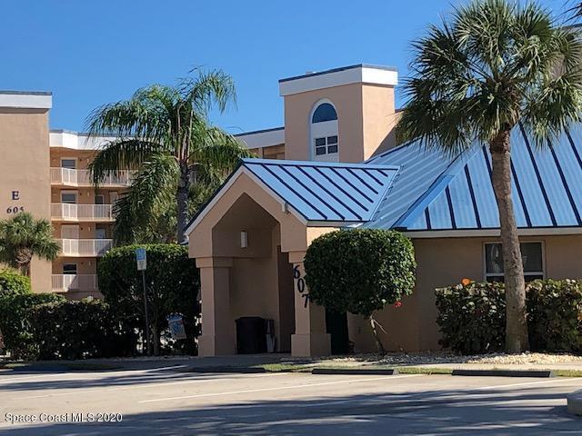 Building Photo - 605 Shorewood Dr