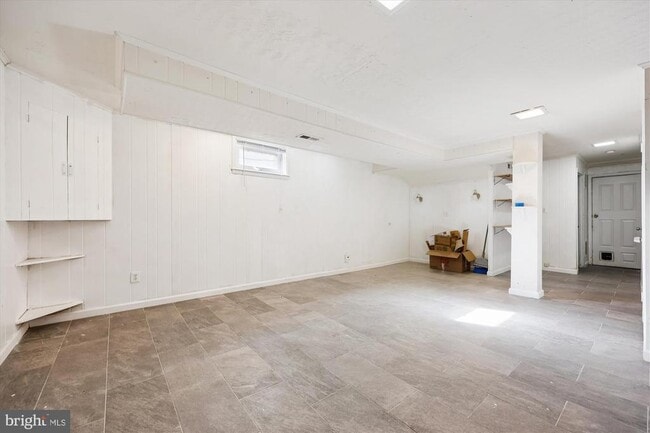 Building Photo - 4808 Fort Totten Dr NE