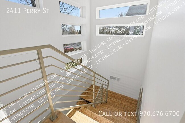 Building Photo - 2411 Perry St