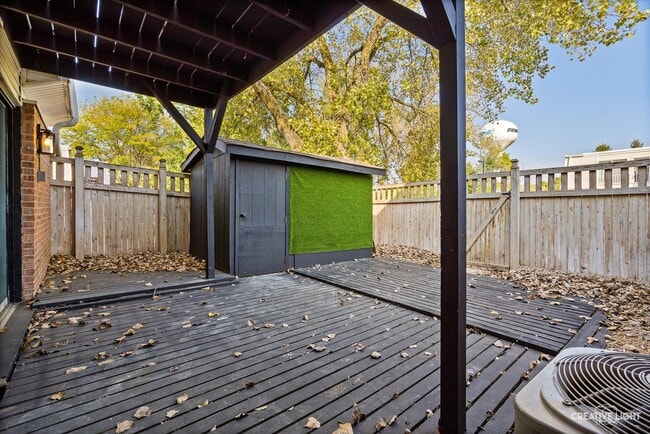 Building Photo - 34W 657 Elm Ct