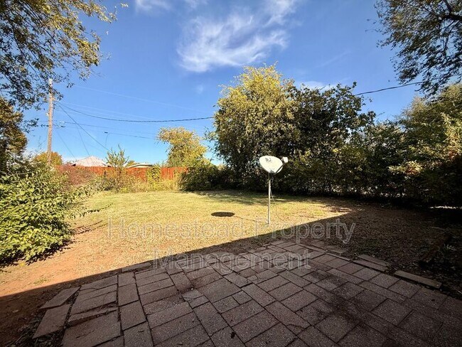 Building Photo - 433 NW 84th St