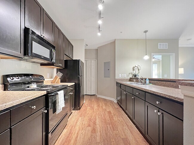 Building Photo - 1890 Sweetbroom Cir