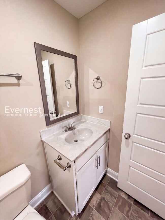 Building Photo - 3385 Polly Dr