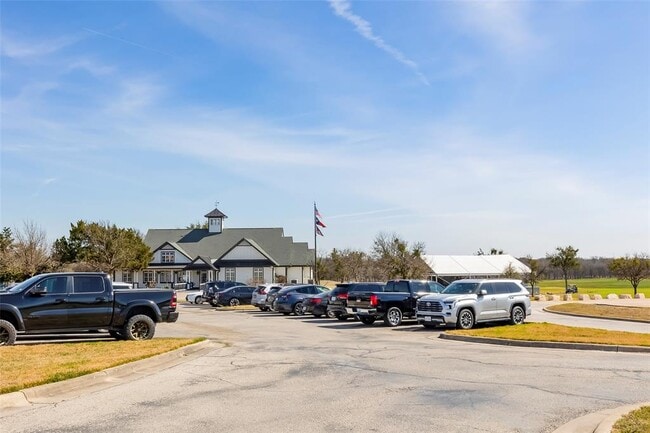 Building Photo - 821 Falkland Trace