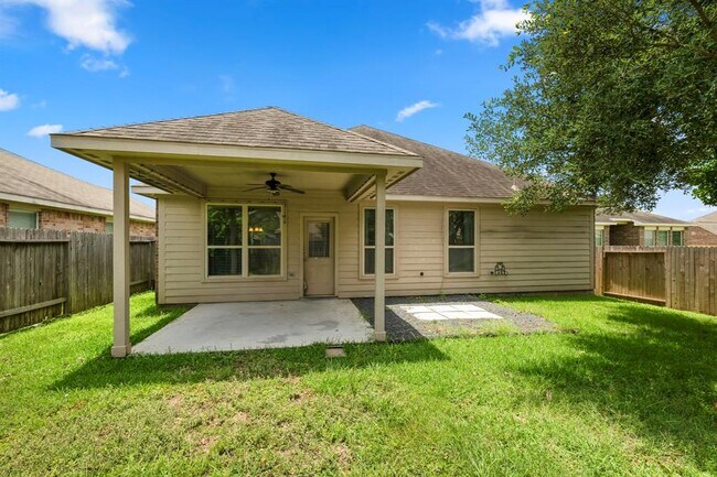 Building Photo - 5814 Dayln Ct
