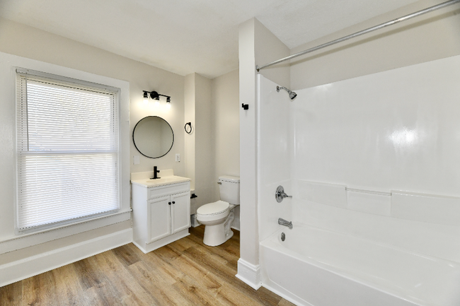 Building Photo - 1145 N Belleview Pl