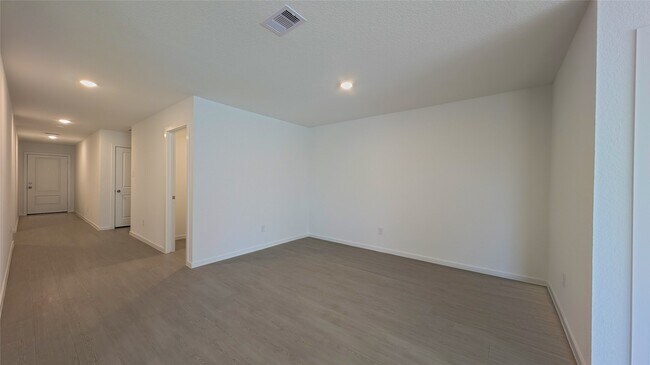 Building Photo - 29039 Grazing Plns Ln