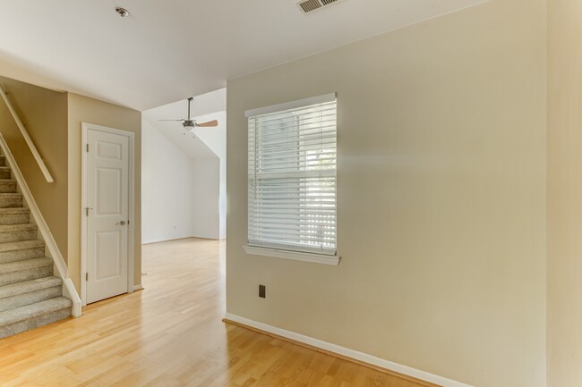 Building Photo - 501 Olmsted Park Pl