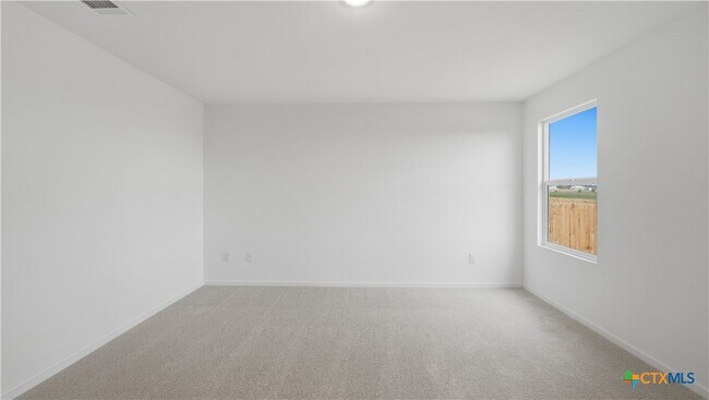 Building Photo - 1621 Pile Trl