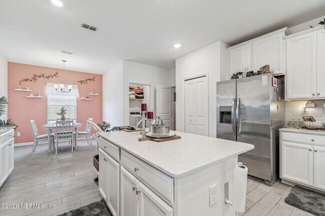 Building Photo - 84651 Balsam Ct