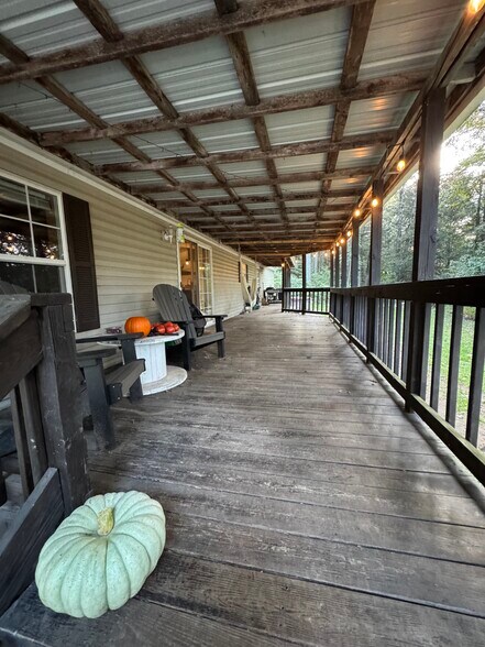 Building Photo - 889 Caldwell Rd