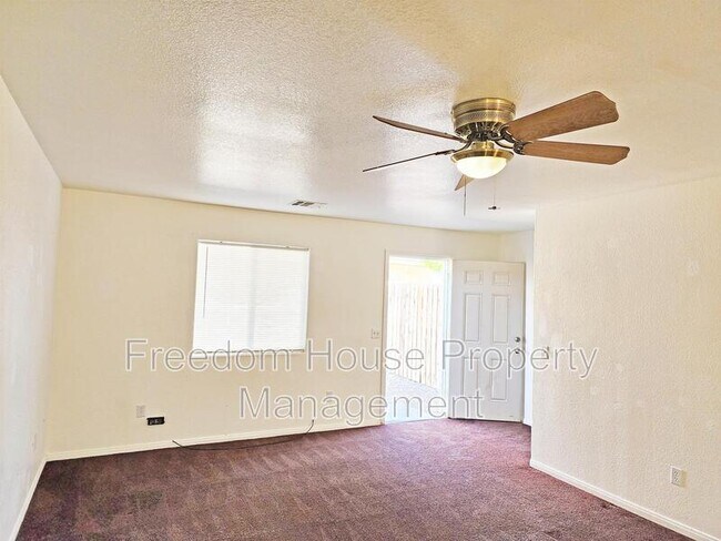 Building Photo - 1951 Teepee Rd