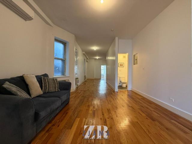 Building Photo - 4 bedroom in Brooklyn NY 11226