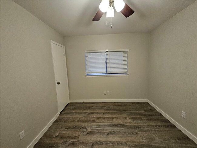 Building Photo - 12806 Margit Dr