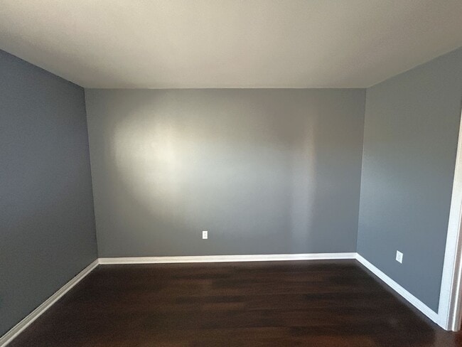 Building Photo - NATURE TRAIL CHINO  (5 BED, 2.5 BATH)