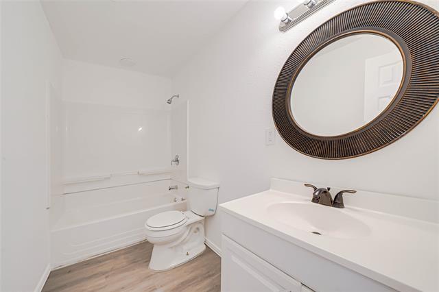 Building Photo - 7721 Mohawk Dr