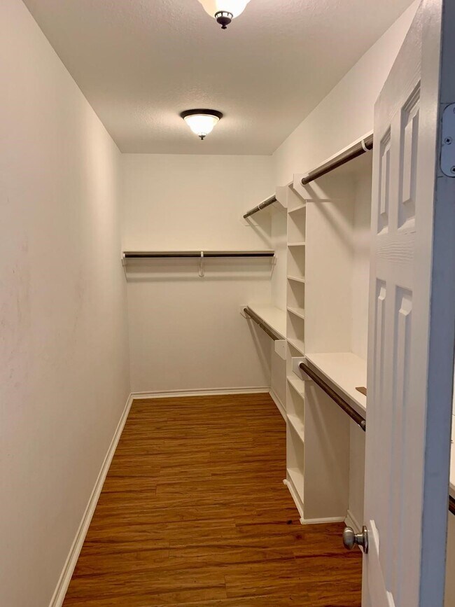 Building Photo - 16795 N Blue Jay Dr