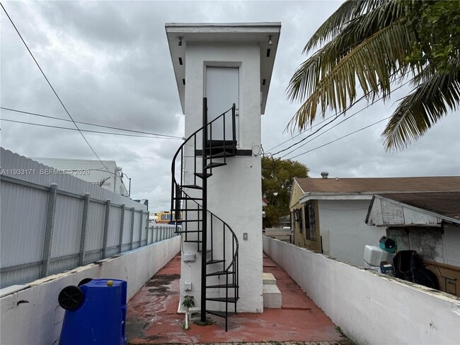 Building Photo - 761 SW 73rd Ct