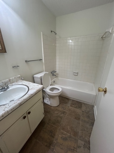04_Bathroom 1 - 1208 Bush River Rd