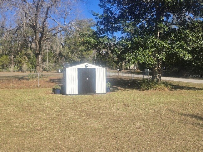 Building Photo - 13091 Old Crystal River Rd