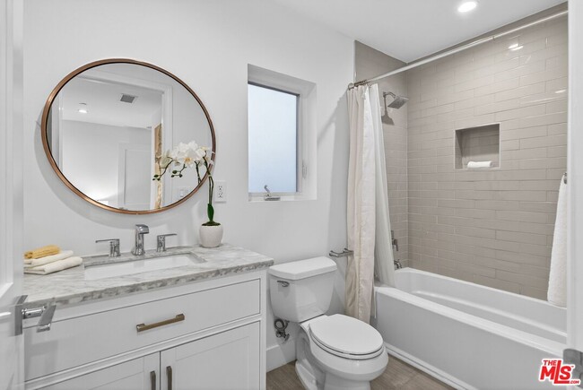 Building Photo - 9036 W 24th St