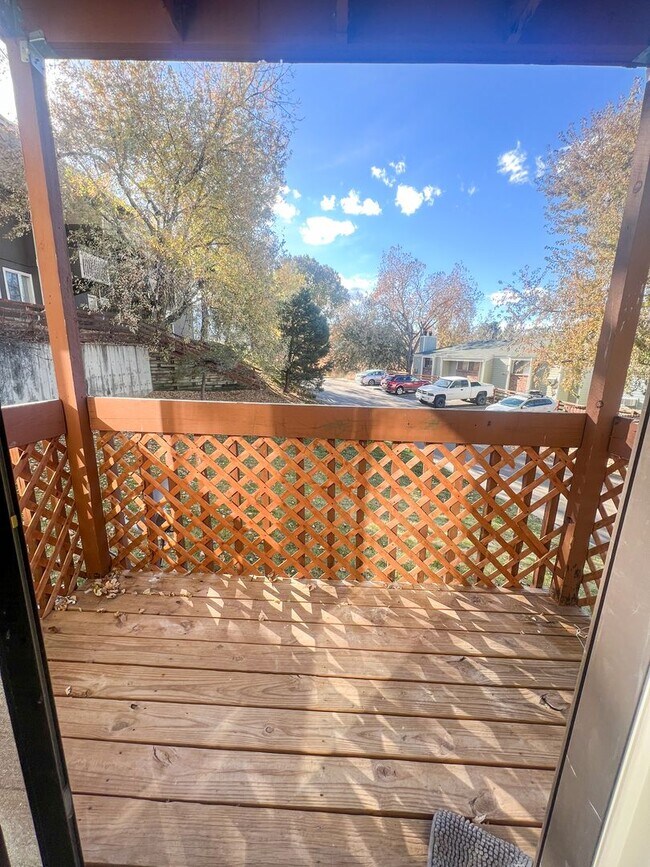 Building Photo - 143 S Zang Way