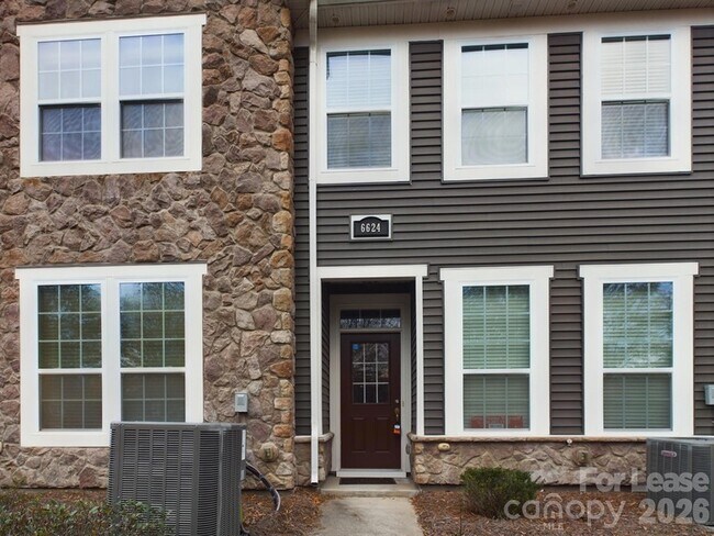 Building Photo - 6624 Berewick Commons Pkwy