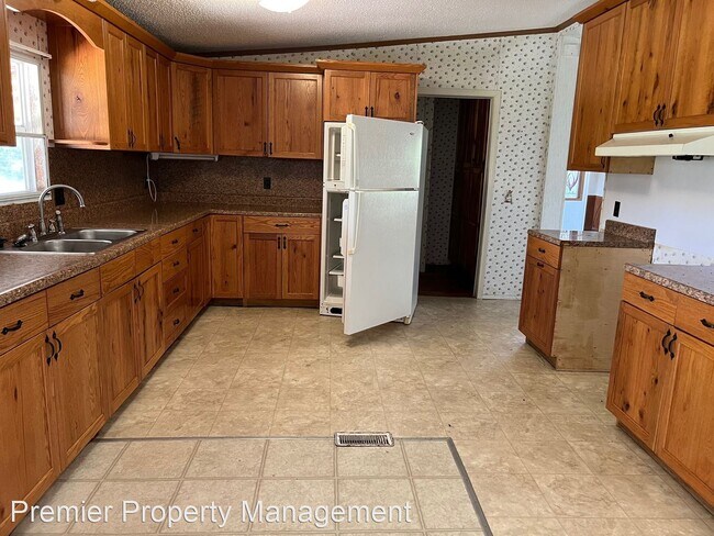 Building Photo - 4 br, 2 bath House - 9404 W Hwy 32