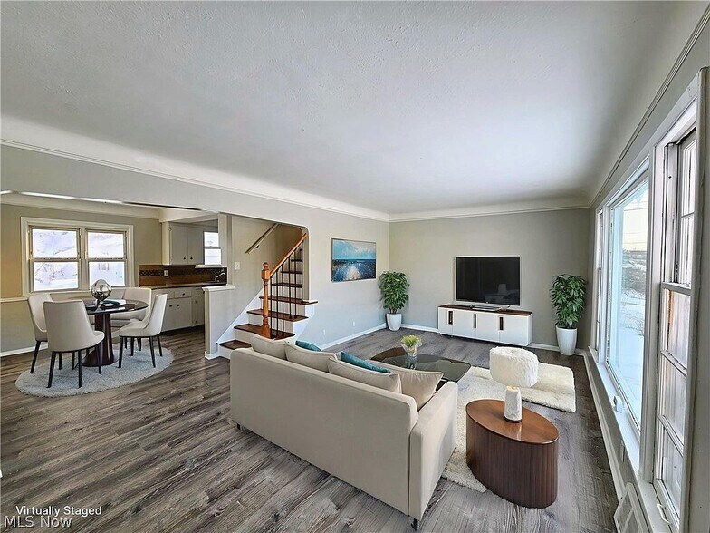 Building Photo - 9516 Alexander Rd