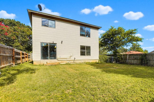 Building Photo - 13922 Villa Camino
