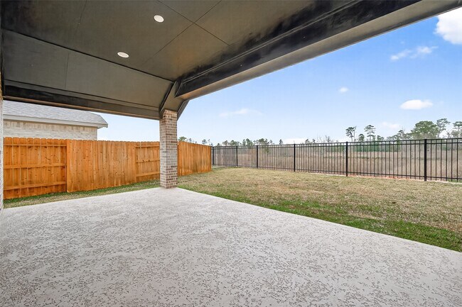 Building Photo - 1132 Beals Crk St